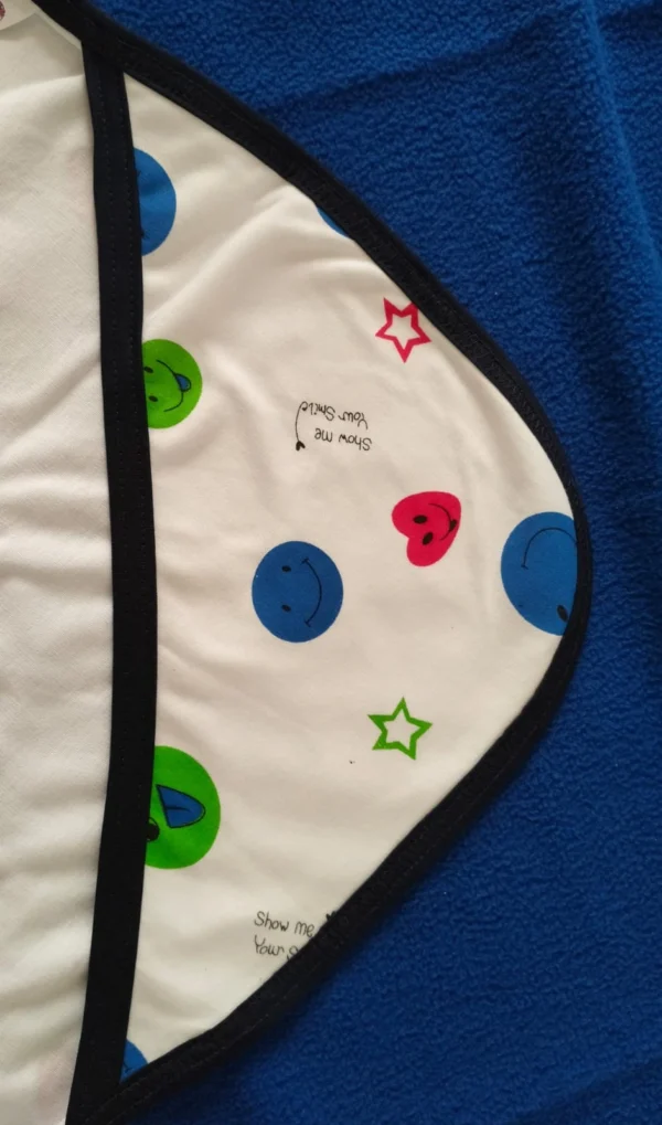 Soft Baby Hood Smiley Swaddle Wraps  – Kanha Kids - Image 4